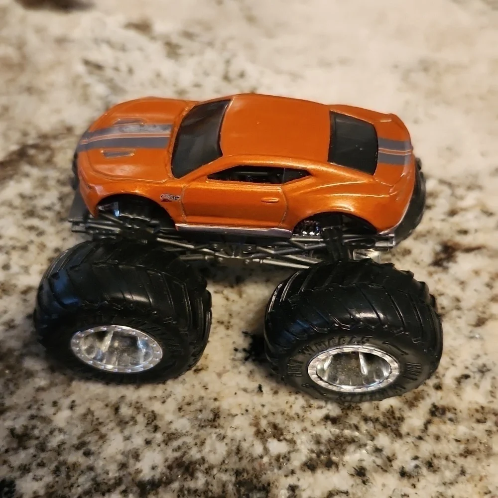 Hotwheels Monster Truck 1:64 scale Chevy car